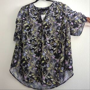 Sz. 22/24 Torrid Floral Blouse